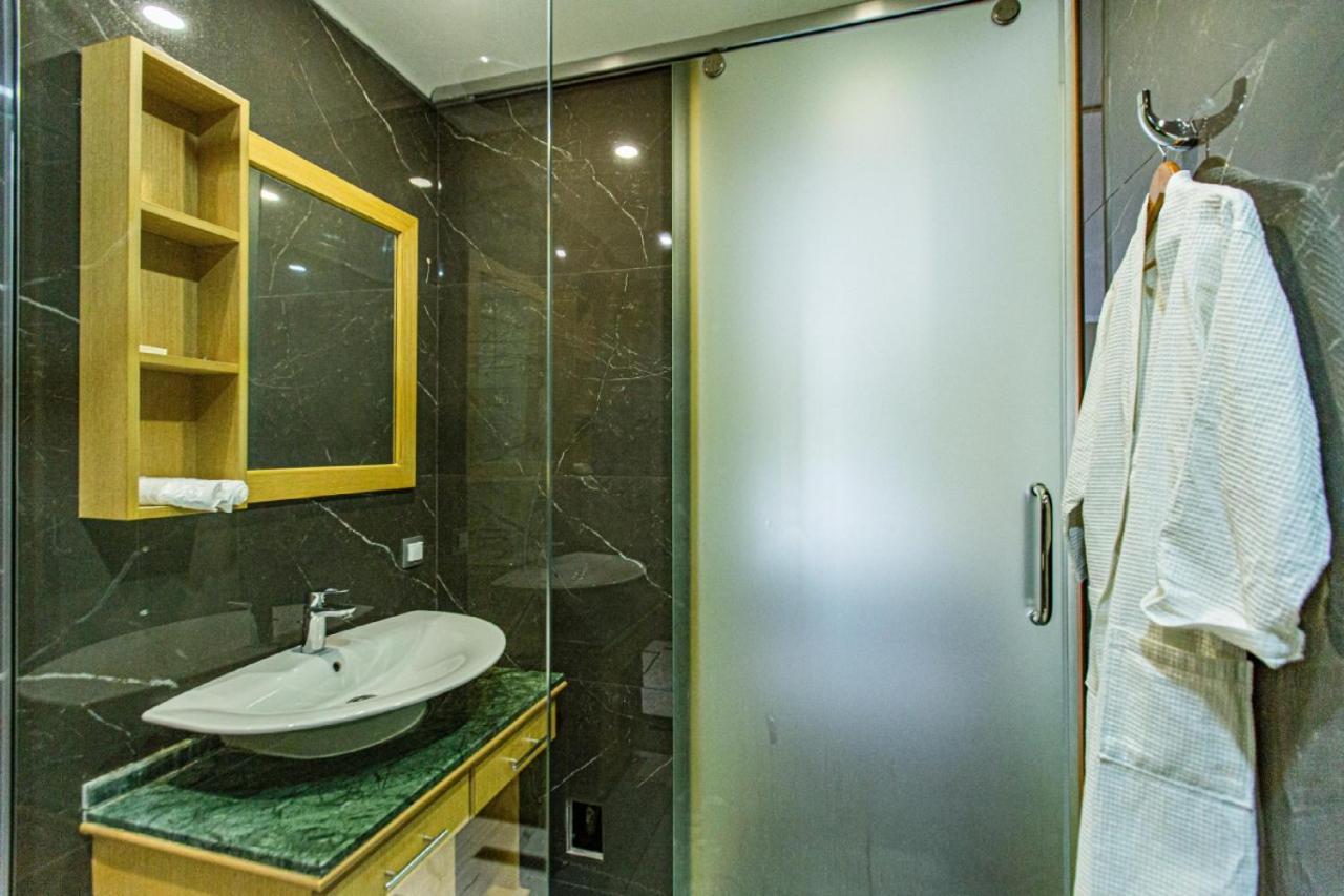 Shera Park Boutique Hotel Almaty Exterior foto